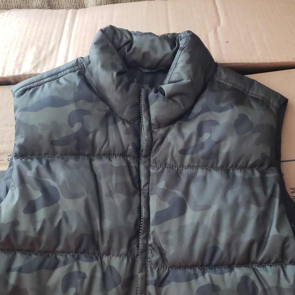 Boys Old Navy Vest